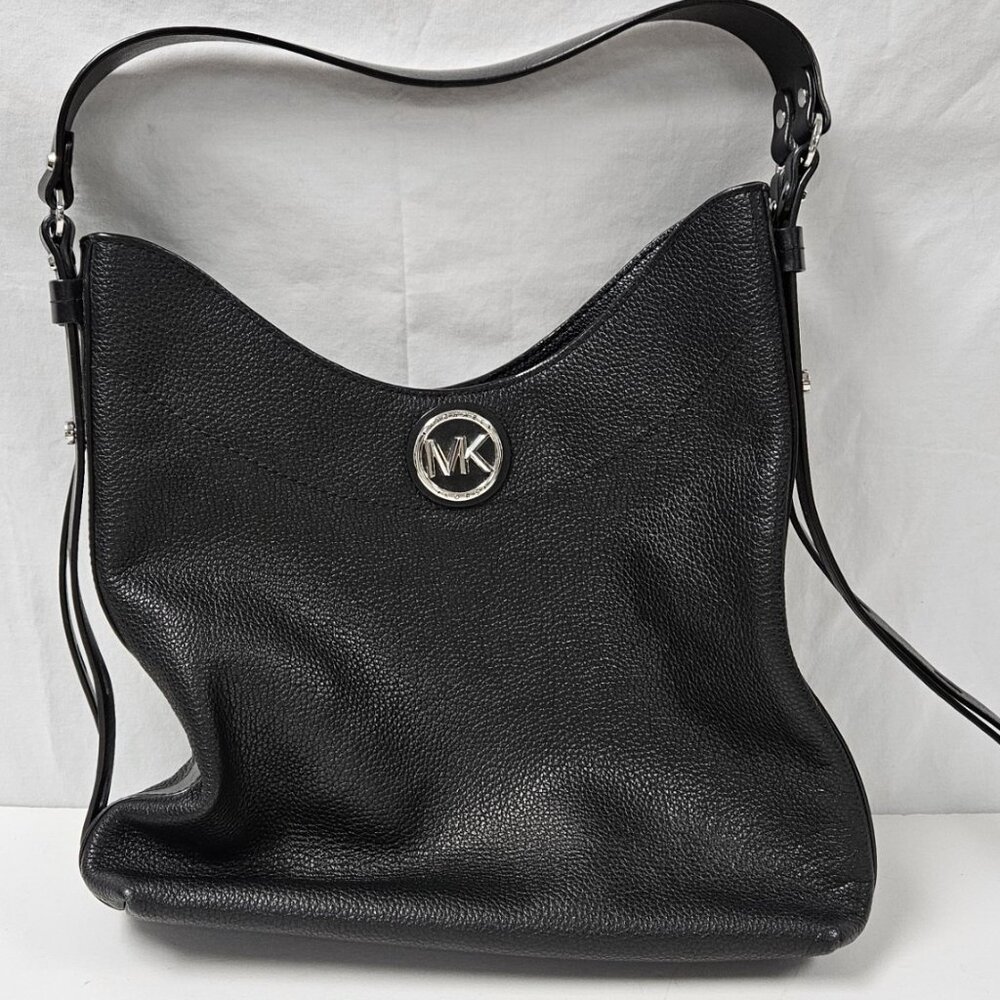 Michael Kors Black Pebbled Bowery Hobo Bag
